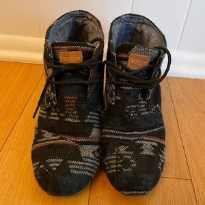 Tom’s Womens wedge Aztec booties - 7.5